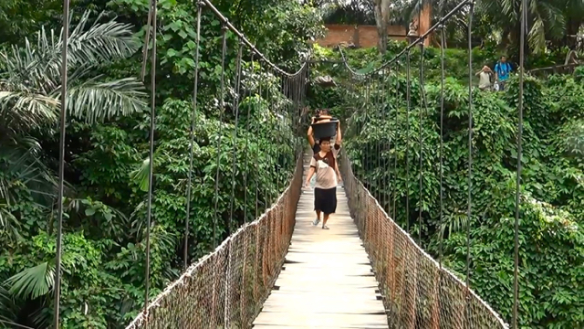 Wak Yun bersama warga desa di Tangkahan bertekad menjaga kawasan hutan tetap ada dan tak menebang atau merusak karena itu merugikan mereka sendiri. Foto: Ayat S Karokaro