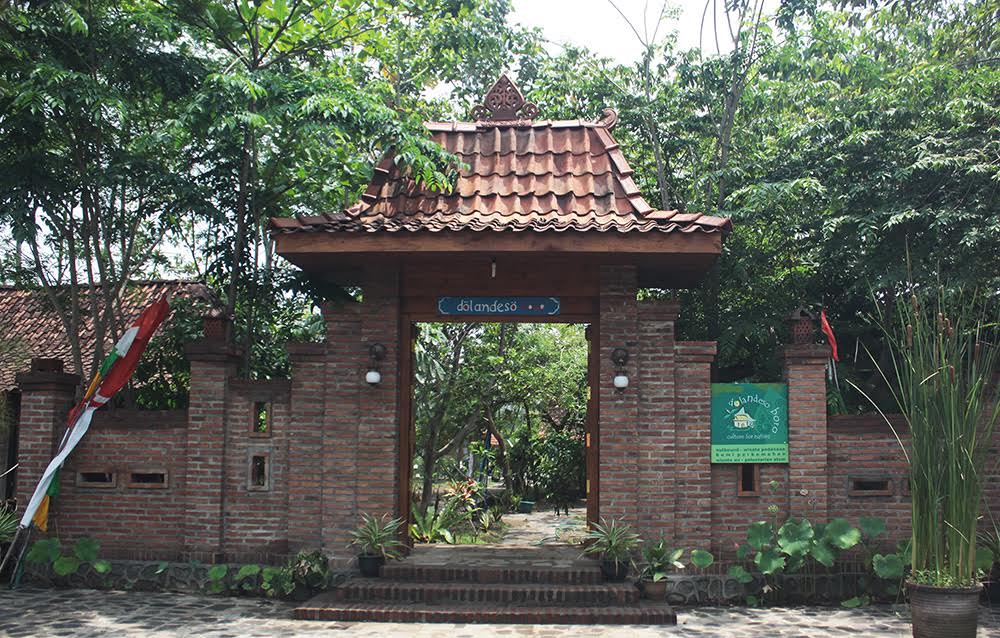 Suasana sejuk ketika memasuki tempat ekowisata Dolan Deso di Desa Boro, Kalibawang, Kulonprogo, Yogyakarta. Foto : Agustinus Wijayanto