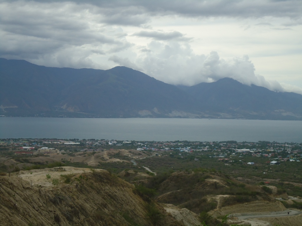 Pemandangan Teluk Palu, Sulawesi Tengah dilihat dari ketinggian. Foto : Themmy Doaly