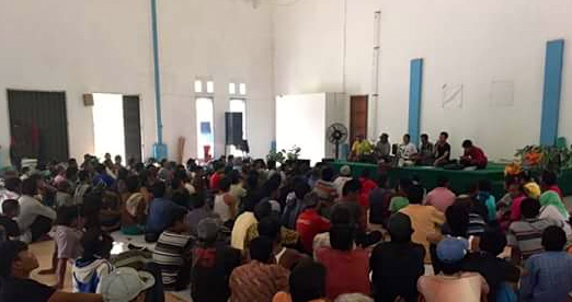 Petani Jambi, kala mendengarkan soal diskusi penyelesaian konflik lahan sebagai tindaklanjut SK Menteri LHK. Foto: Serikat Tani Nasional