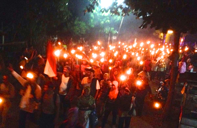 Obro perlawanan menjaga lumbung pangan dari tambang semen. Foto: Eggy Yunaedi