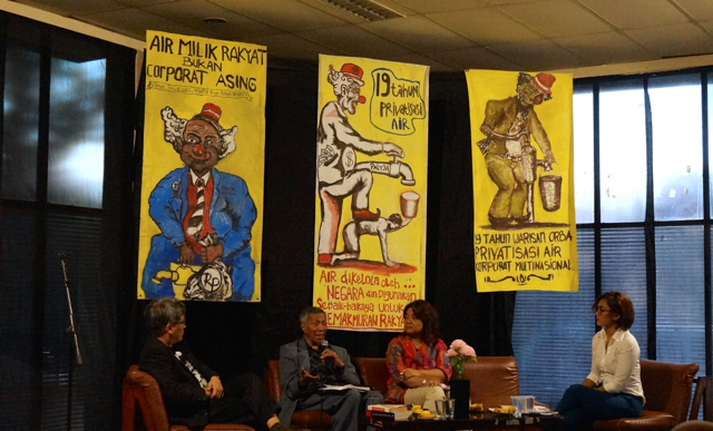 Para pembicara dalam diskusi privatisasi air. Foto: Lusia Arumingtyas