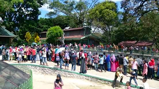 Suasana TMSKB Bukittinggi pada saat libur Lebaran Idul Fitri. Foto: Vinolia