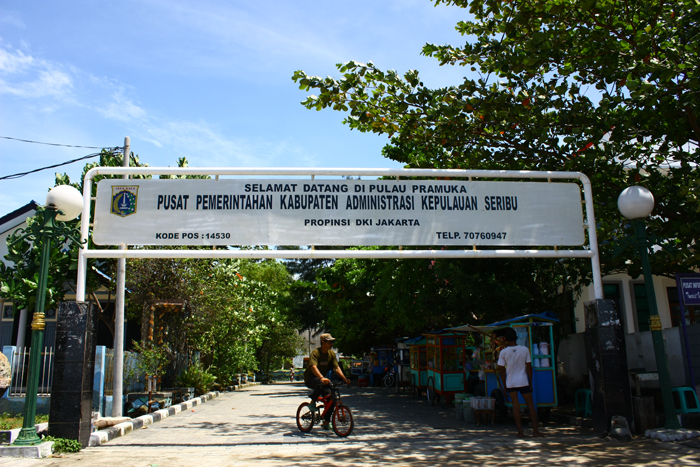 Pintu gerbang Pulau Pramuka, ibukota Kabupaten Kepulauan Seribu, Jakarta. Pulau Pramuka merupakan salah satu tempat spot diving di Jakarta. Foto : Wisuda