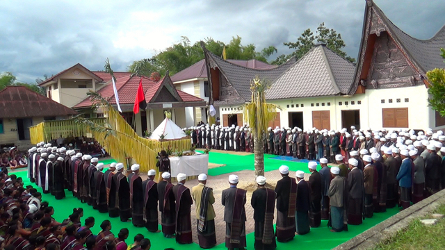 Perayaan Sipaha Lima di Laguboti. Foto: Ayat S Karokaro