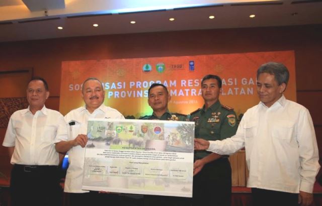 Komitmen bersama antara Pemerintah Sumsel, BRG, TRG Sumsel dan Kodam II Sriwijaya. Foto: Humas Pemprov Sumsel