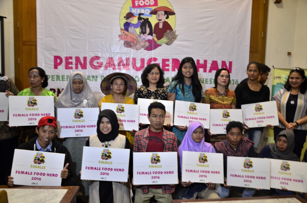 Penganugerahan 9 Pejuang Pangan yang dilaksanakan oleh Oxfam ini adalah rangkaian menyambut perayaan Hari Pangan Se-Dunia, yang jatuh pada 16 Oktober 2016. Sembilan nama ini dipilih melalui kompetisi film anak muda dan penelusuran atau scouting. Foto: Wahyu Chandra