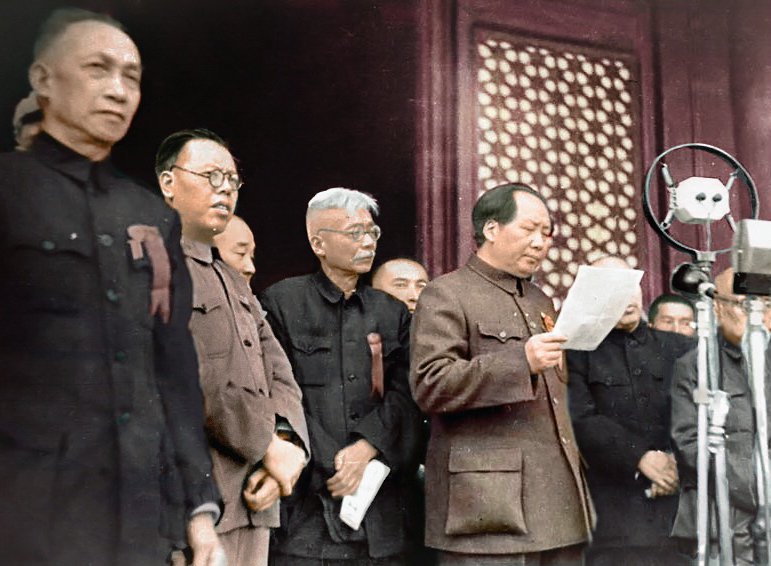Mao Zedong yang membuat kebijakan membantai burung gereja yang menyebabkan bencana kelaparan di negaranya. Sumber: Wikipedia