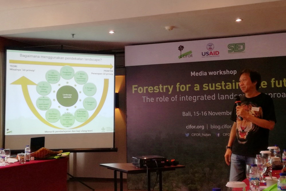 Lokakarya untuk wartawan yang digelar Center for International Forestry Research (CIFOR) di Kuta, Bali pada 16-17 November 2016. Lokakarya diadakan bersamaan dengan pelaksanaan PEFC (Programme for the Endorsement of Forest Certification) Forest Certification Week di Kuta, Bali pekan lalu. Foto : Anton Muhajir