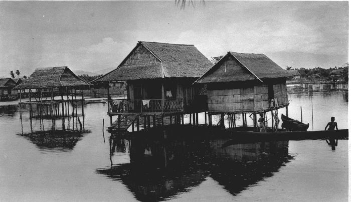 Danau Limboto yang dulunya asri. Foto: Wikipedia/Tropen Museum