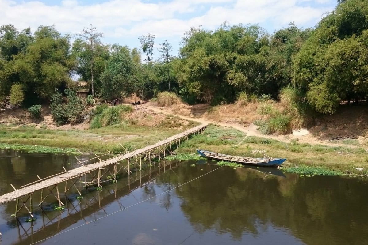 Sungai Bengawan Solo pada musim kemarau. Foto: Nuswantoro/ Mongabay Indonesia