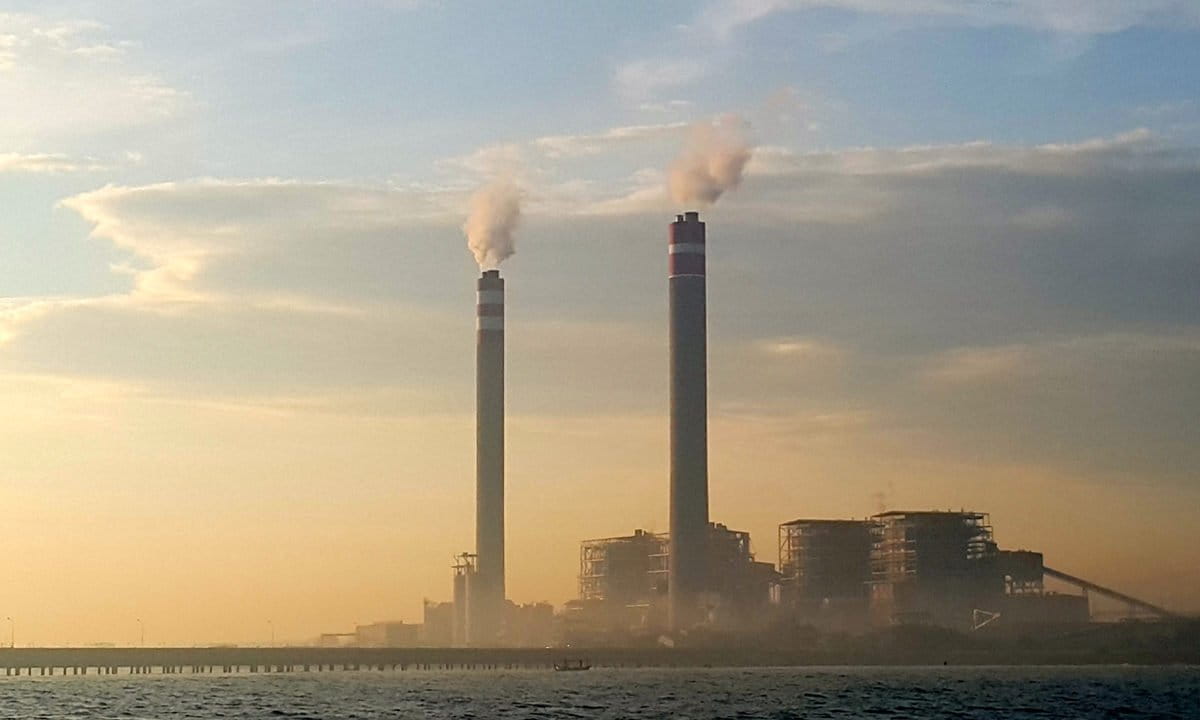 Indonesia masih andalkan batubara sebagai sumber energi padahal sumber energi terbarukan banyak. Foto : Tommy Apriando