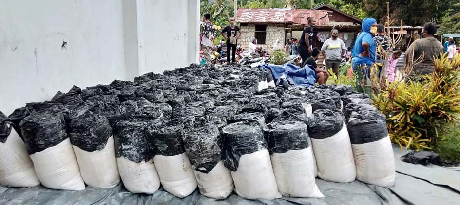 Sagu produksi warga Kota Jayapura. Foto: Asrida Elisabeth/ Mongabay Indonesia