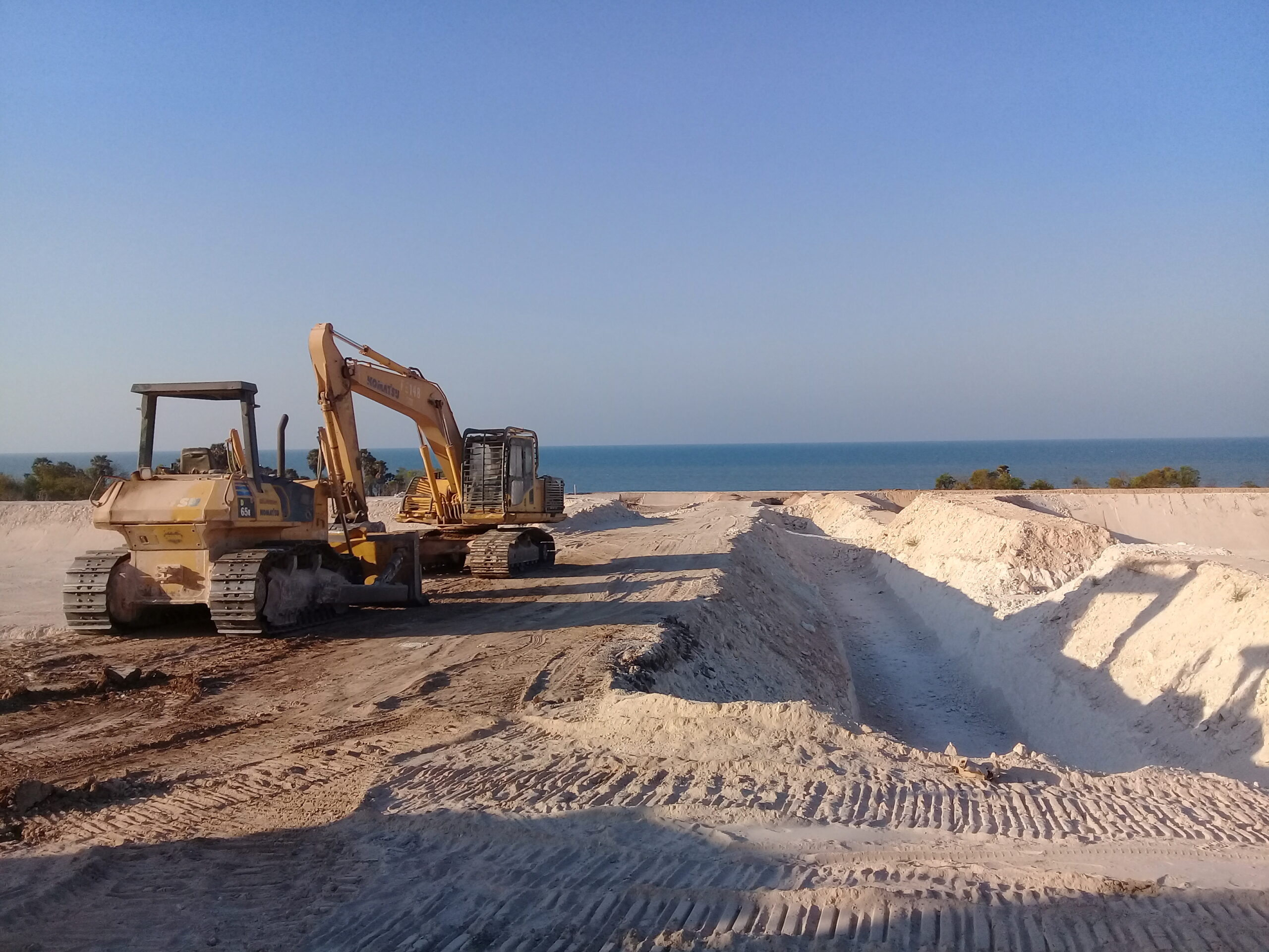 Lahan pertanian di Badur, jadi pertambangan galian C. Foto: Moh Tamimi/ Mongabay Indonesia