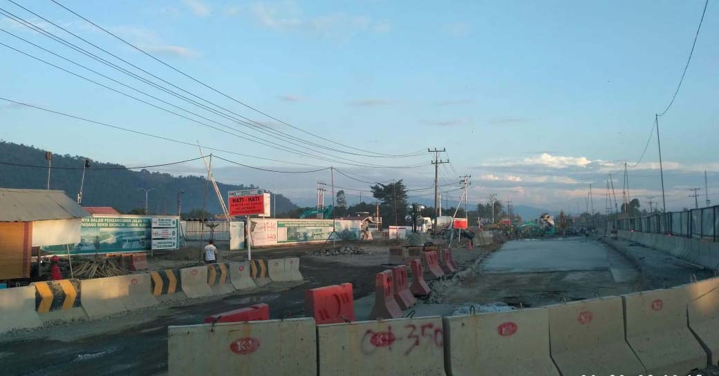 Penampakan ruas Tol Pekanbaru-Padang. Foto: Walhi Sumbar