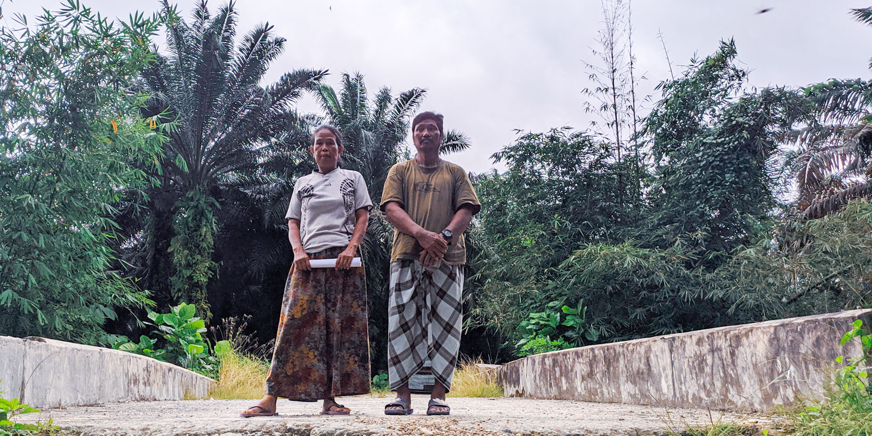 Anna dan Alex. Foto: Agus Mawan/ Mongabay Indonesia