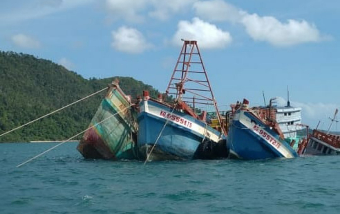 Proses penenggelaman kapal asing di perairan Kota Batam, Desember 2020 lalu. (Yog Eka Sahputra).jpg