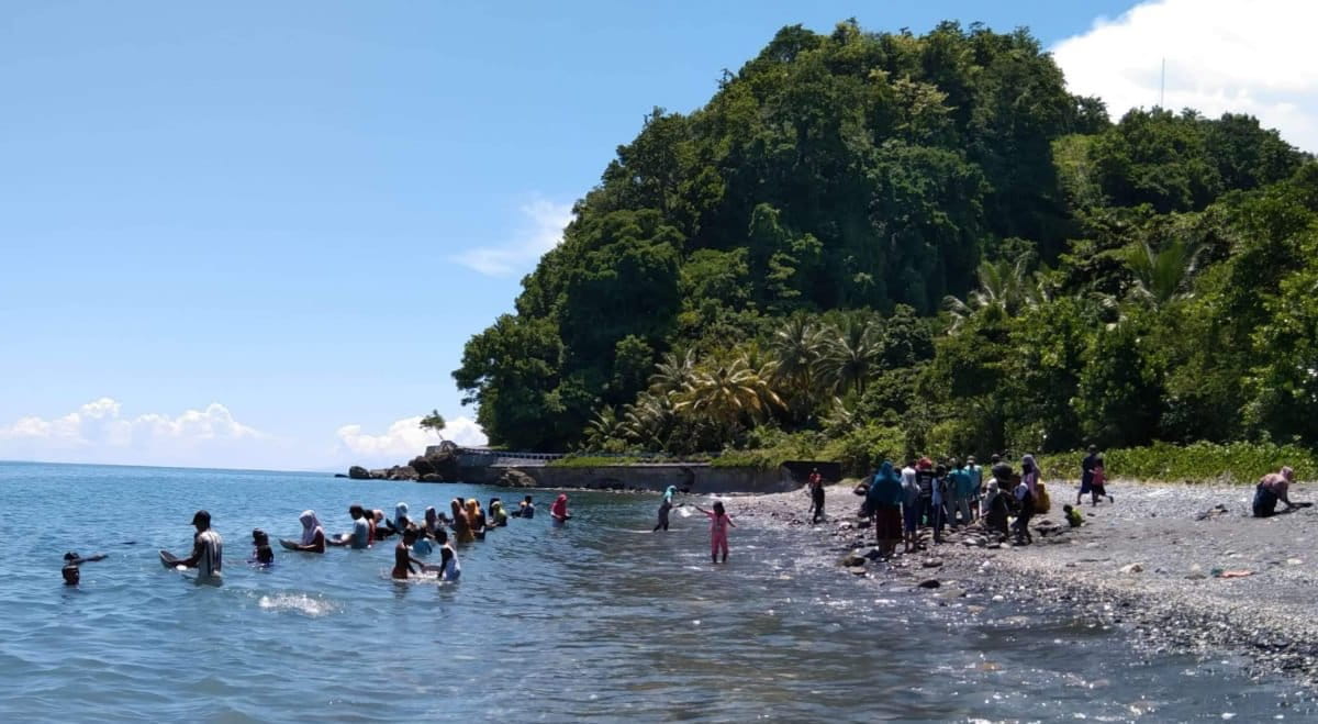 Warga berburu emas. Foto: screen shot video viral