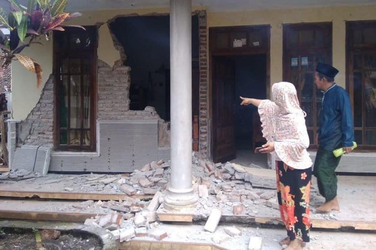rumah rusak akibat gempa berkekuatan 6,1 SR. (Foto : BPBD Kabupaten Malang)