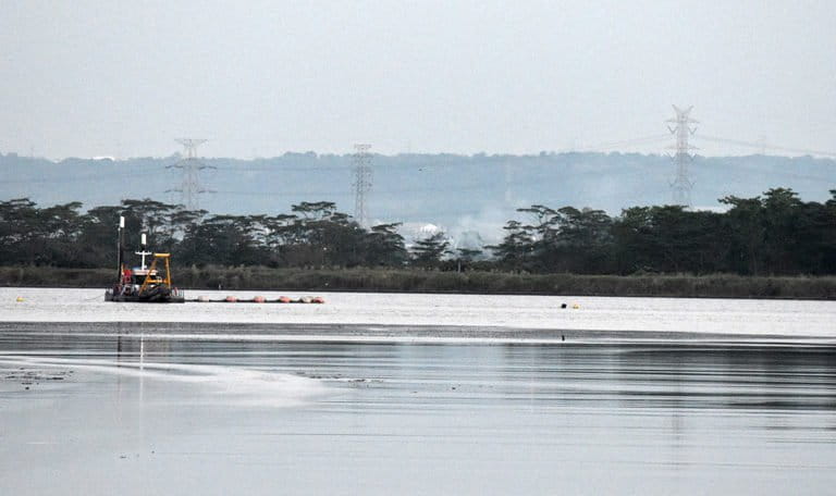 Permukiman yang kini berubah menjadi danau lumpur. Hingga kini, total luas genangan lumpur mencapai 7 kilometer persegi. Foto: A. Asnawi/ Mongabay Indonesia