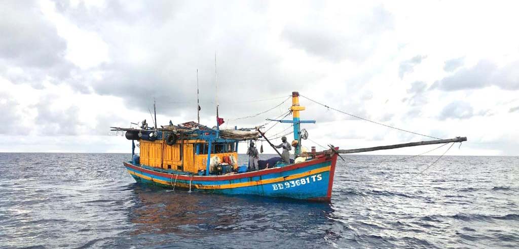 Kapal Vietnam yang diamankan Bakamla. Foto: Humas Bakamla