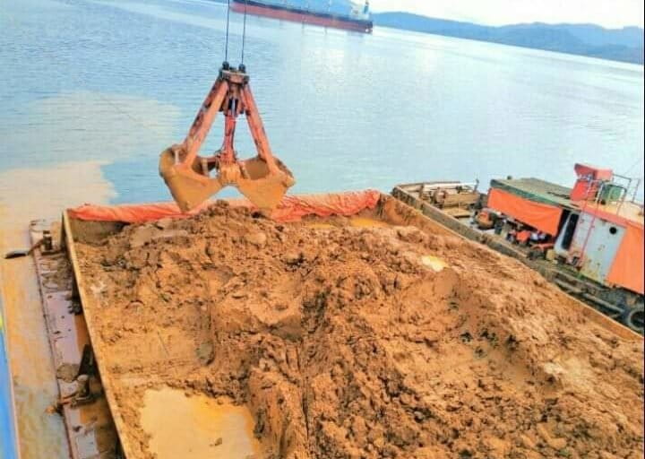 Operasi PT Antam di Buli. Foto: dokumen warga