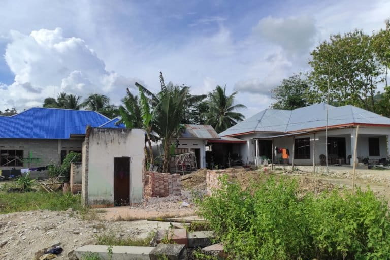 Lahan dan rumah warga terdampak pembangunan jalan lingkar Gorontalo. Foto: Sarjan Lahay/ Mongabay Indonesia