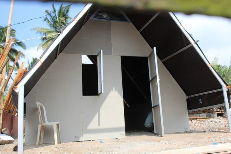 Huntara didesain menarik dan nyaman untuk hunian sementara. Didesain bertahan selama lima tahun dan menghabiskan anggaran sekitar Rp 5 juta