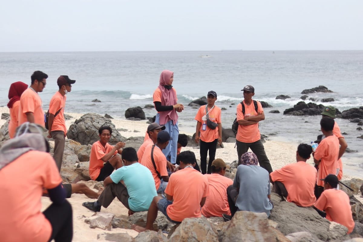 Anak-anak muda yang tertarik dengan pariwisata mengembangkan bakat mereka melalui pelatihan-pelatihan yang dilaksanakan BKSDA NTB. Foto: Fathul Rakhman/Mongabay Indonesia