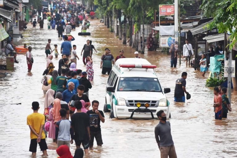 Banjir bandang di Pasuruan, 17 Januari lalu. Foto: A. Asnawi/ Mongabay Indonesia