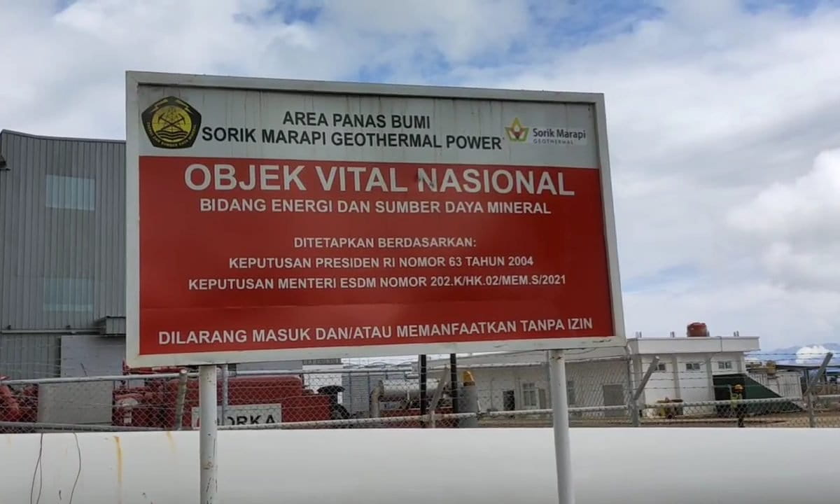 Pembangkit panas bumi di Sorik Marapi, yang mengalami kebocoran beberapa kali. Fptp: Ayat S Karokaro/ Mongabay Indonesia