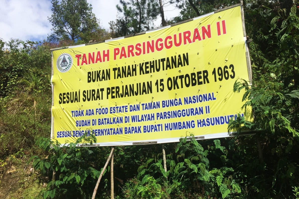 Warga yang menolak desa mereka jadi area food estate. Foto: Baritanews Lumbanbatu/ Mongabay Indonesia