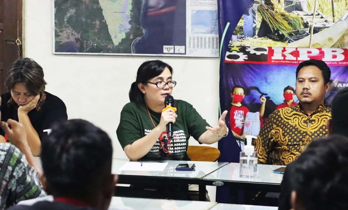 Dewi Katika, Sekjen KPA (tengah). Foto: dokumen pribadi