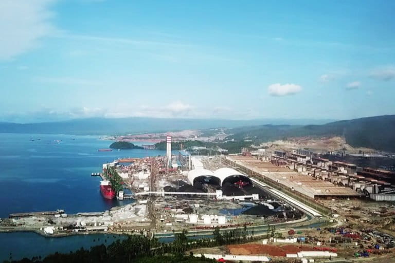 Kawasan industri PT IWIP di Halmahera Tengah. Foto: Christ Belseran/ Mongabay Indonesia