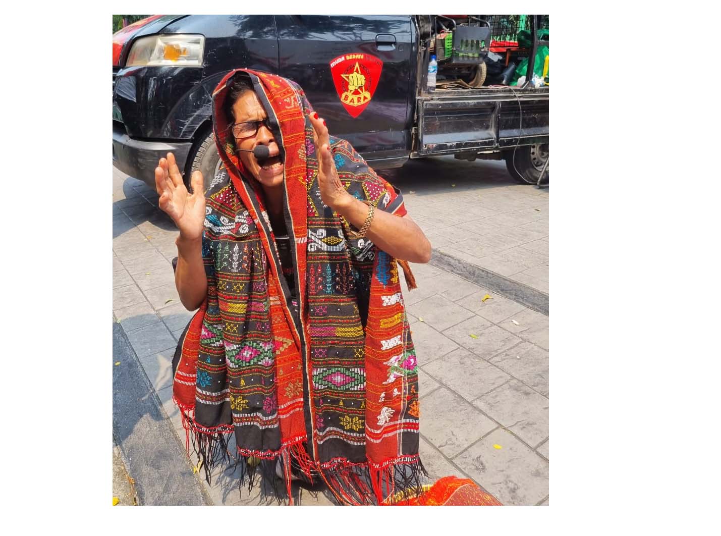 Mentiria Situngkir, saat aksi di depan Kantor KLHK di Jakarta, 24 Agustus lalu. Dia meminta perhatian pemerintah agar pemerintah evaluasi tambang seng di Dairi yang mengamcam kehidupan warga. Foto: Sapariah Saturi/ Mongabay Indonesia