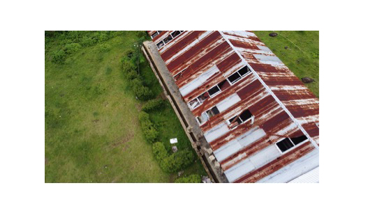 (Foto, Sekolah Dasar Negeri (SDN) Damu, hanya berjarak 500-700 m dari lokasi PLTP Ulumbu)