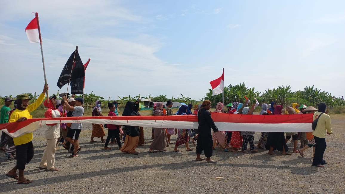 Peringatan HUT RI warga Mekarsari yang hidup dan terdampak PLTU Indramayu I. Foto: Indra Nugraha/ Mongabay Indonesia