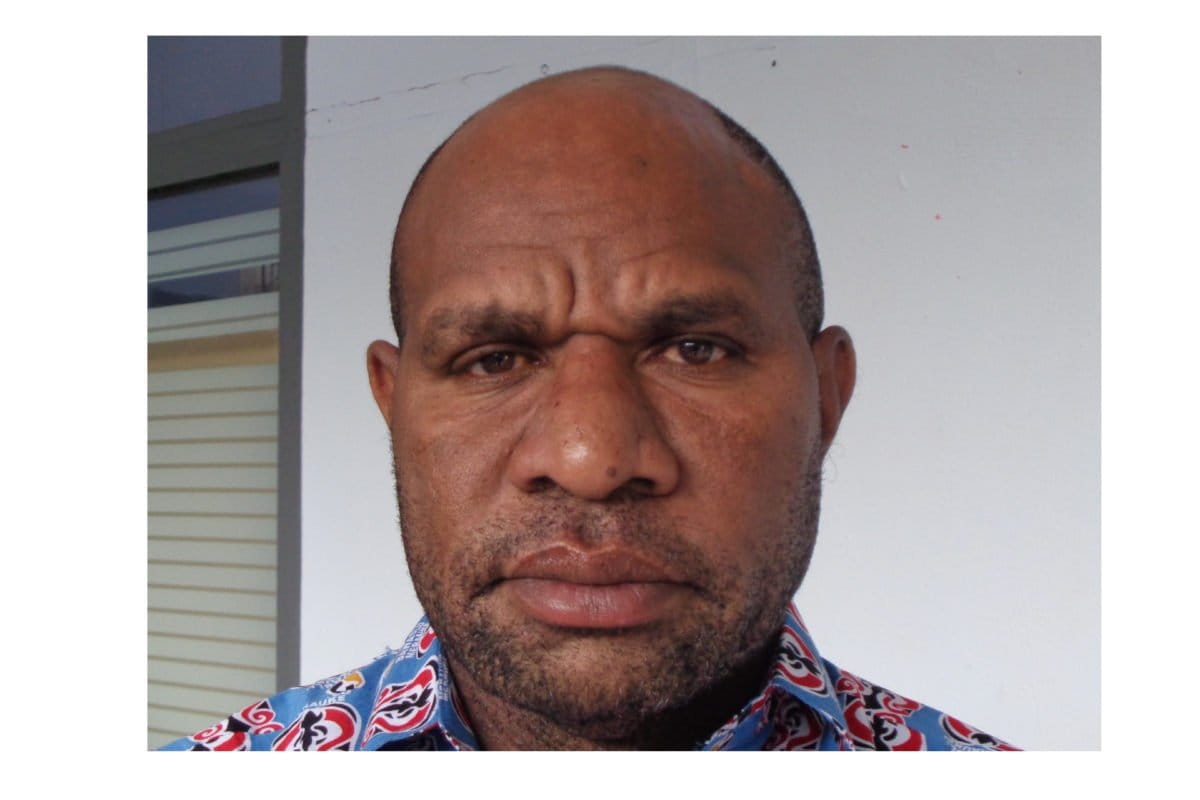 Agustinus Mbesway Mahuze, tokoh pemuda asal Kampung Wasur yang prihatin dengan keadaan kedaan penduduk rupanya berhasil. Foto. Agapitus Batbual.JPG