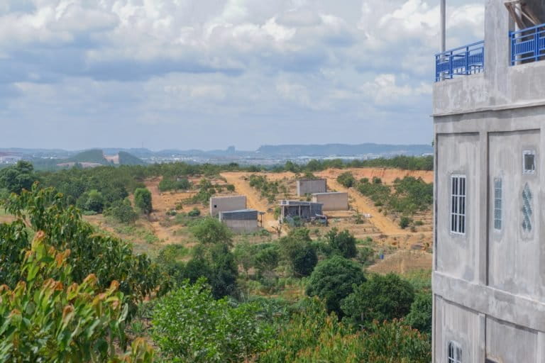 emandangan hutan lindung yang terdapat di kelurahan Sambau Batam. Foto Yogi Eka Sahputra.JPG