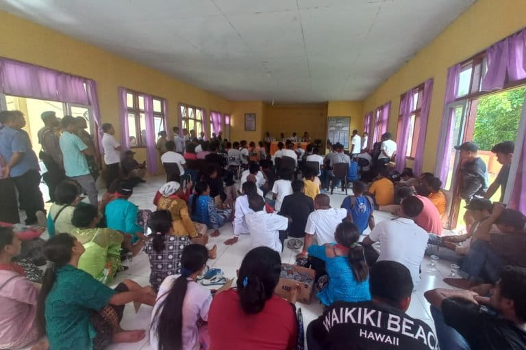 Pertemuan Masyarakat Adat Minamin Saolat Bersama Forkopimda Halmahera Timur (6).jp