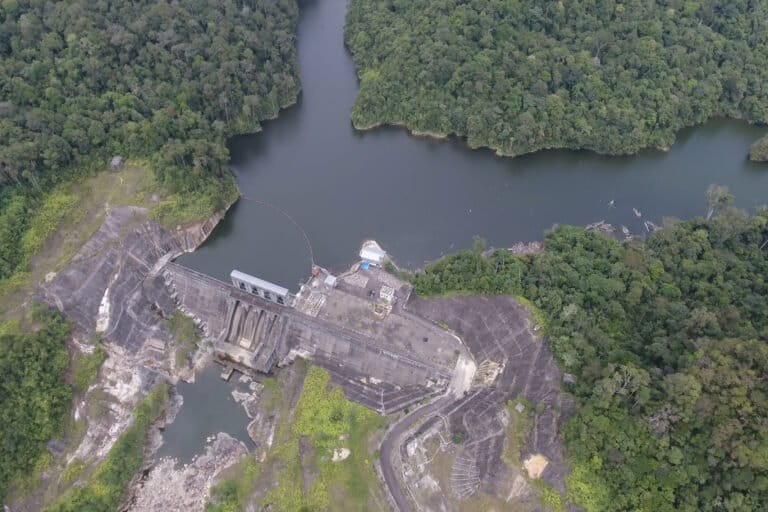Air sungai Batang Toru sumber utama masyarakat lokal disana buat pertanian, perkebunan sawah dan lainnya. Apa jadinya jika air su ngai ini dikuasai perusahaan untuk PLTA Batang Toru (Ayat S Karokaro) (1)