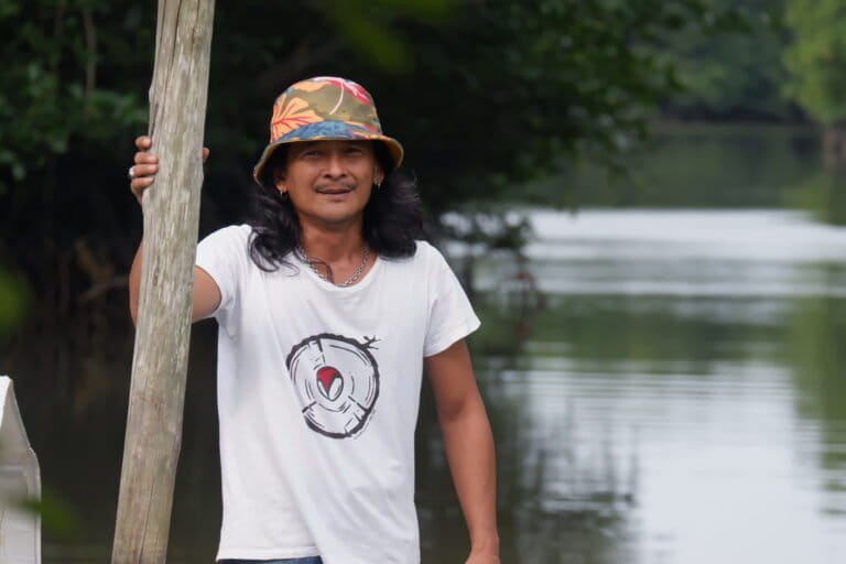 Pendiri Akar Bhumi Hendrik Hermawan. Foto: Yogi Eka Sahputra/ Mongabay Indonesia