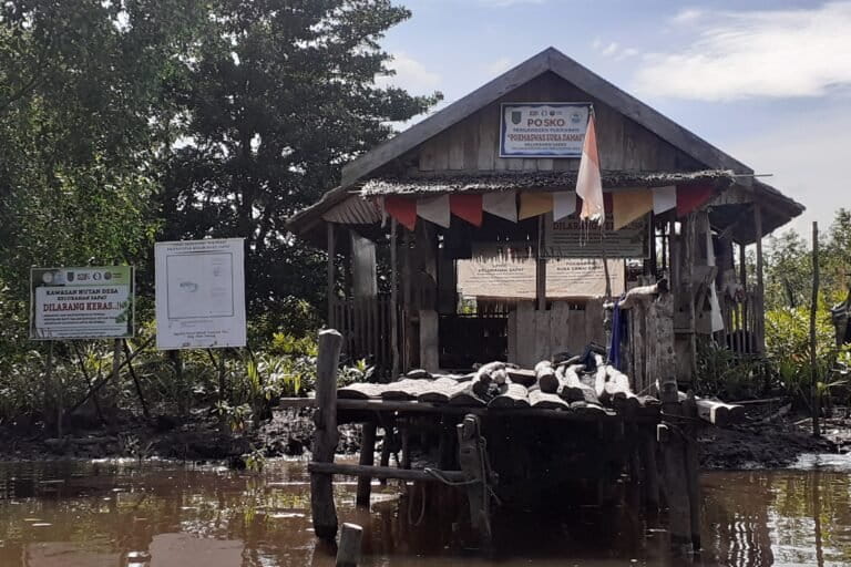 Posko Pokmaswas Suka Damai. Foto: Sureyadi/ Mongabay Indonesia