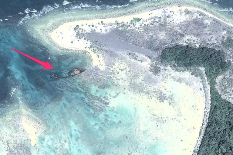 Kapal Primrose yang terdampar di lepas pantai pulau North Sentinel | Foto oleh Google