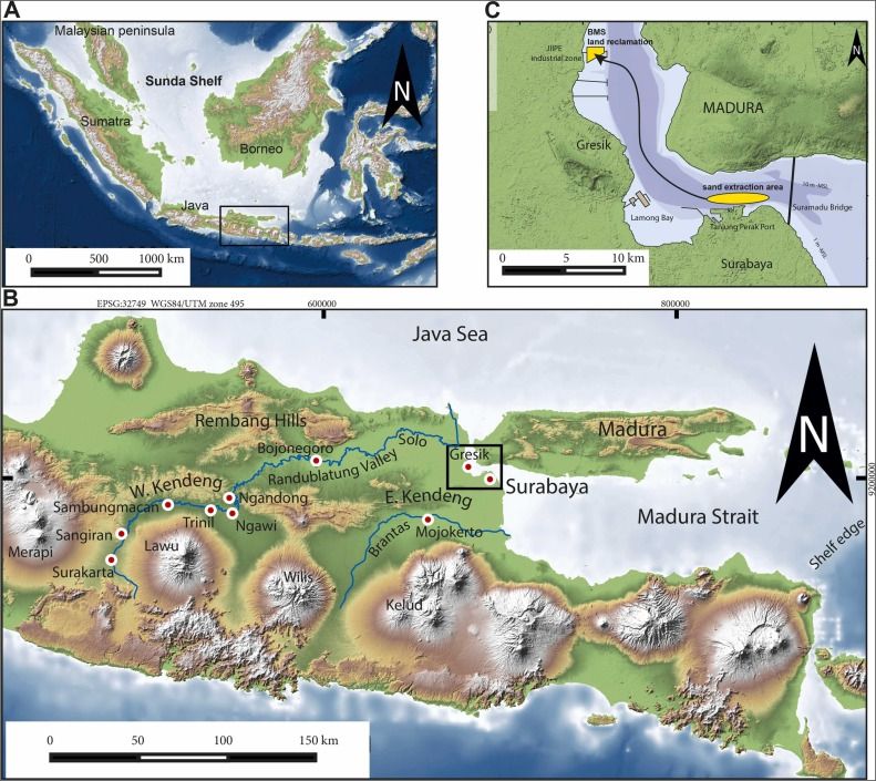 A: Paparan Sunda di Asia Tenggara, beserta kepulauan Indonesia. Kotak menunjukkan posisi pada peta B.B: Jawa Timur, Selat Madura, Surabaya, Sungai Bengawan Solo, dan situs-situs lain yang disebutkan dalam teks. Kotak menunjukkan posisi pada peta C. C: Selat Madura di utara Surabaya, dengan area ekstraksi pasir dan lokasi reklamasi lahan BMS. Sumber data peta: GEBCO dan ALOS
