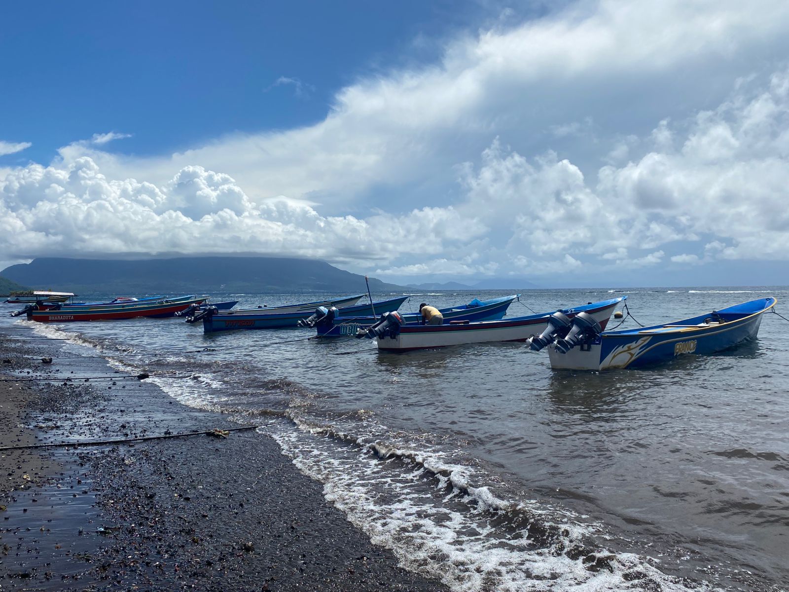 Ketika Nasib Nelayan Kecil Kian Tersudut