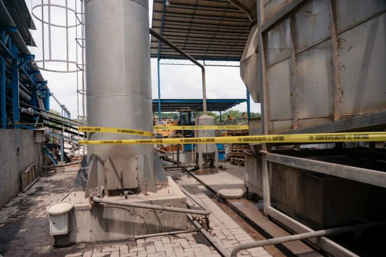 Kena Sanksi Kementerian Lingkungan, Perusahaan Kertas di Tangerang Masih Beroperasi?