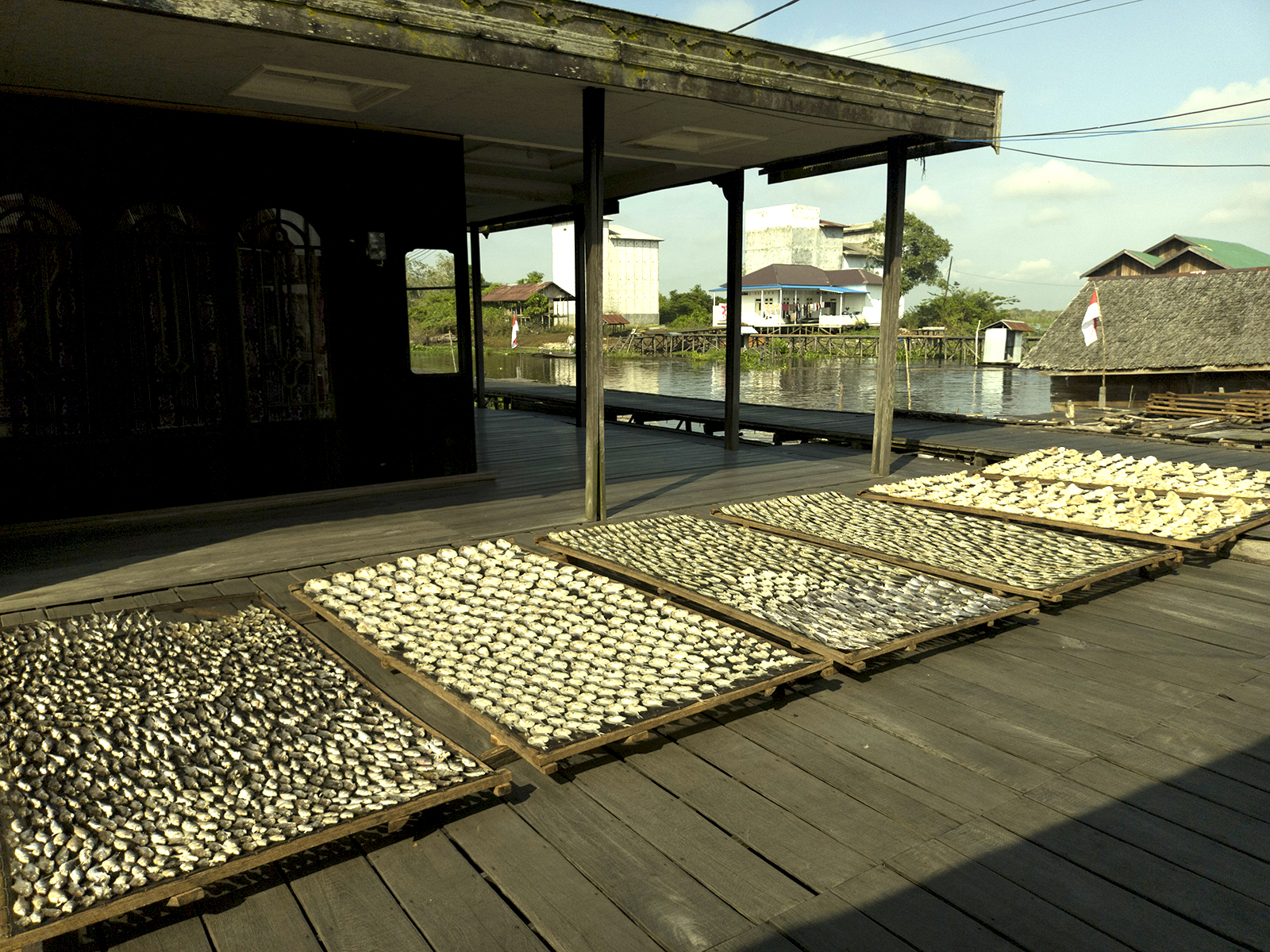 jemur ikan desa tampakang2