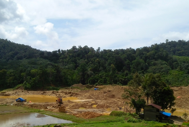 Mengapa Tambang Emas Ilegal di Sumbar Terus Marak?