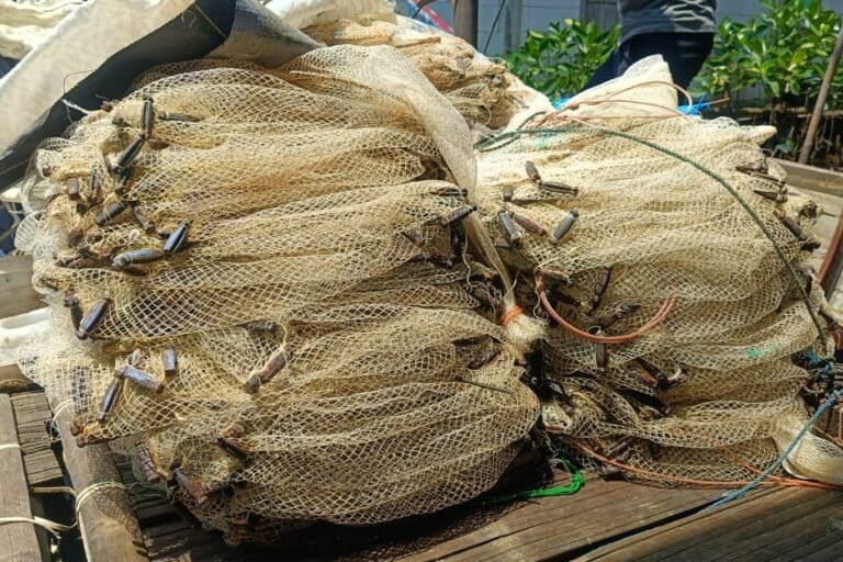 Bubu sepanjang 30 meter yang digunakan nelayan untuk menangkap udang. Foto: Indah Suci Safitri/ Mongabay Indonesia